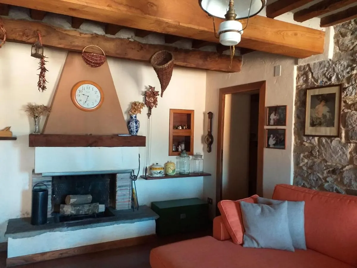 Villa Casa Gellera Corfino 0*,  Italia